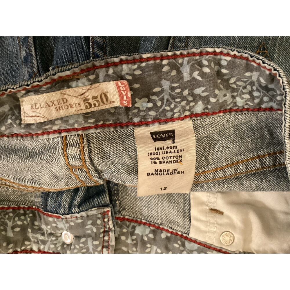 Vintage Women’s Mid-Rise USA Made 550 Levi’s Shorts Size 12